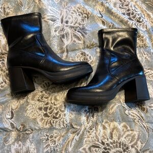No Boundaries Women's Platform Boots